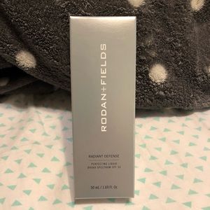 Rodan & Fields Radiant Defense - Shade Sand 3